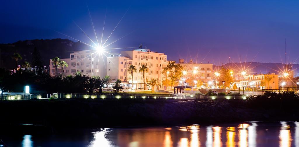 Astreas Beach Hotel Apartments 프로타라스 외부 사진