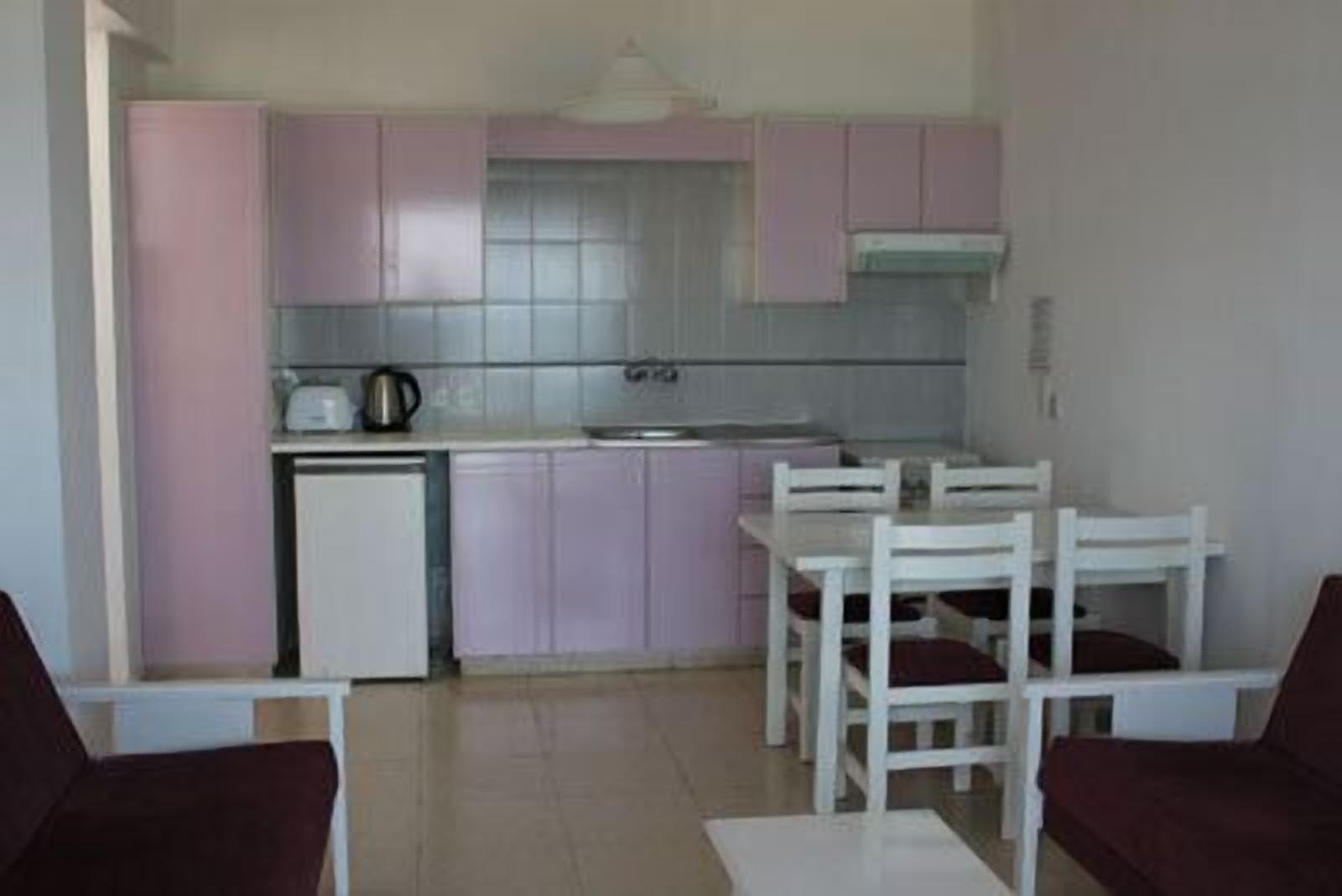 Astreas Beach Hotel Apartments 프로타라스 외부 사진